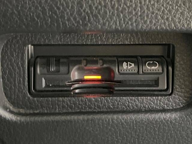 Nissan X-TRAIL 2011-07 12277-7