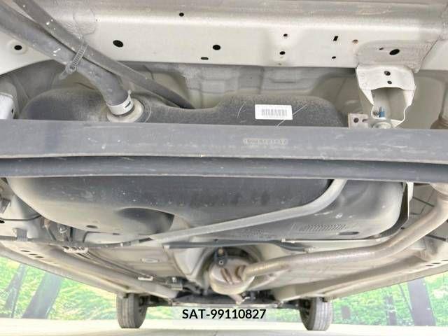 Suzuki ALTO 2019-04 305151-18