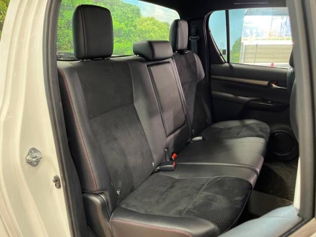 Toyota HILUX 2022-05 194307-11