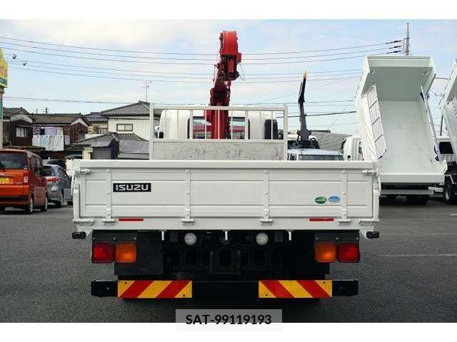 Isuzu FORWARD 2017-03 208199-3