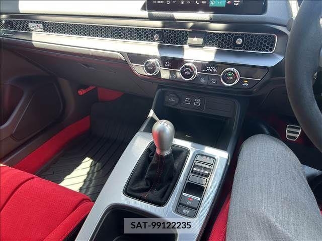Honda CIVIC 2024-05 357924-9