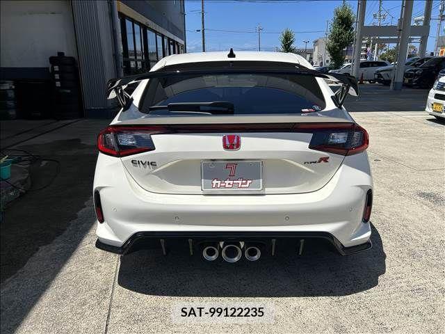 Honda CIVIC 2024-05 357924-1