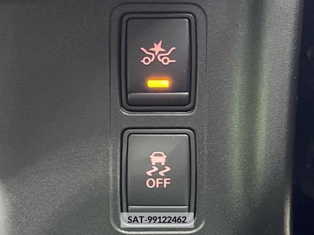 Nissan SERENA 2017-05 367795-5