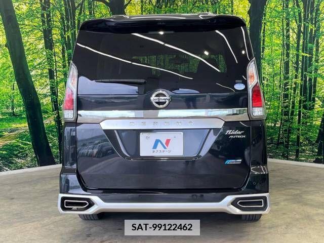 Nissan SERENA 2017-05 367795-18