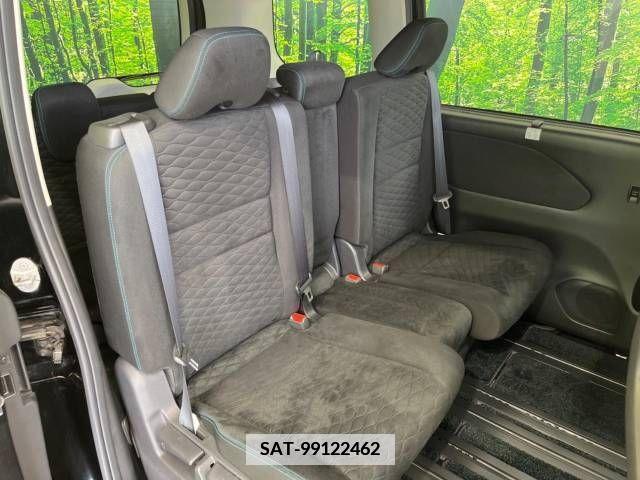 Nissan SERENA 2017-05 367795-12