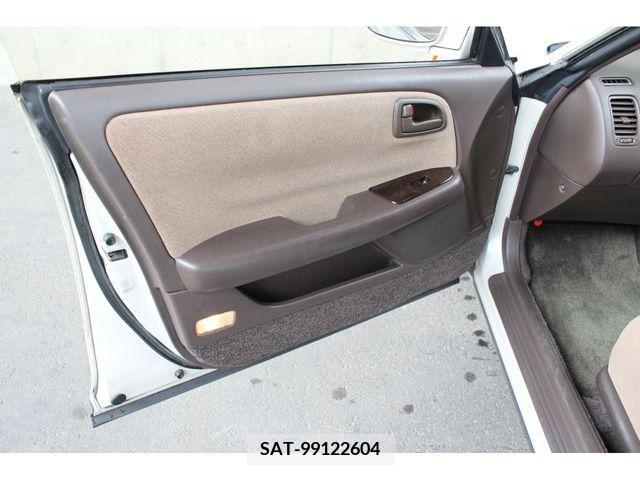 Toyota MARK II 1995-07 372268-17