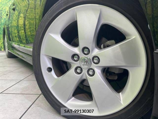 Toyota PRIUS 2015-08 255214-13