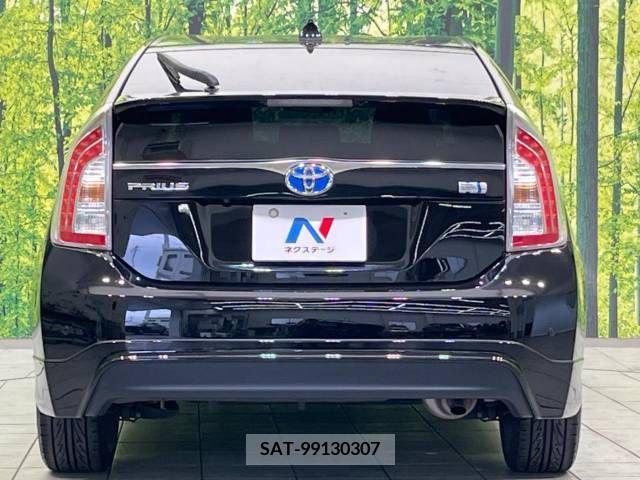 Toyota PRIUS 2015-08 255214-15