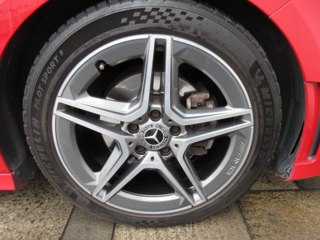 Mercedes Benz A-CLASS 2018-12 189964-23