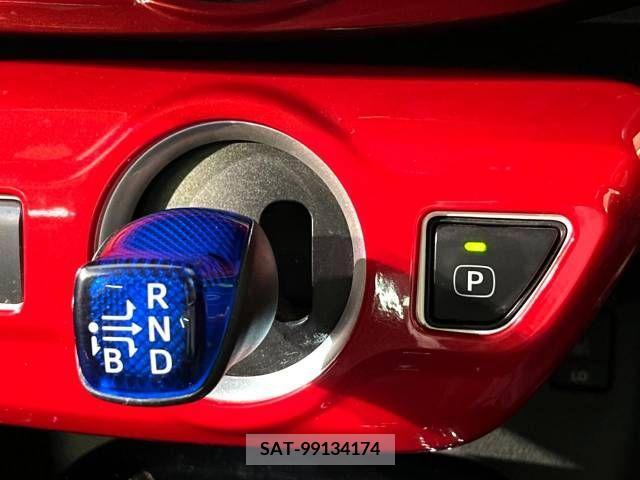 Toyota PRIUS PHV 2017-06 211116-16