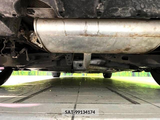 Toyota PRIUS PHV 2017-06 211116-15