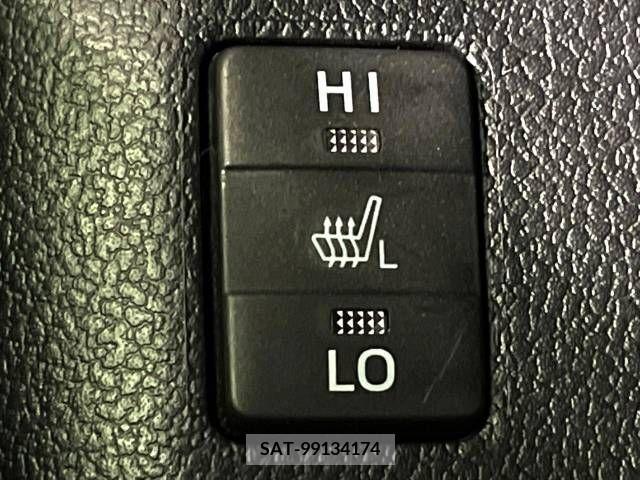 Toyota PRIUS PHV 2017-06 211116-6