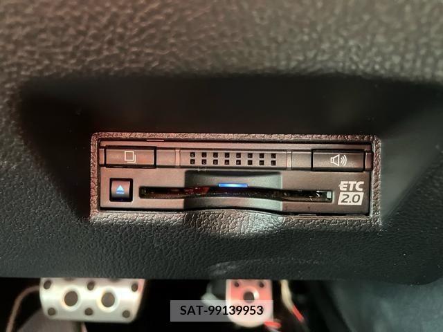Toyota PRIUS PHV 2019-03 322601-16