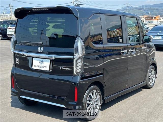 Honda N BOX CUSTOM 2023-02 215883-3