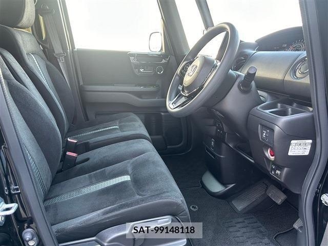 Honda N BOX CUSTOM 2023-02 215883-5