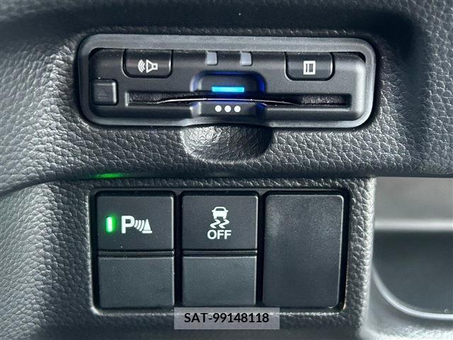 Honda N BOX CUSTOM 2023-02 215883-15