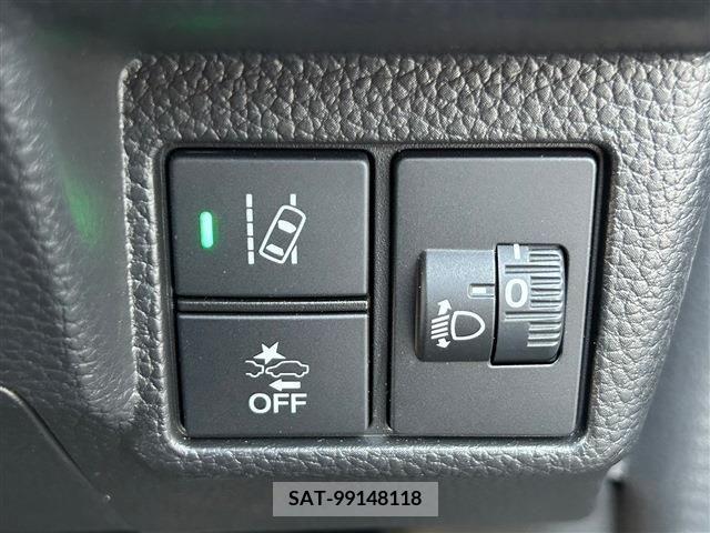 Honda N BOX CUSTOM 2023-02 215883-13