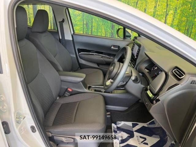 Toyota AQUA 2021-08 349326-8
