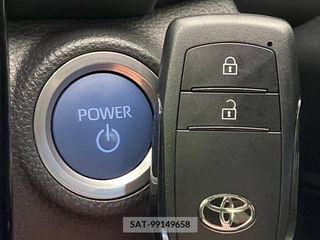 Toyota AQUA 2021-08 349326-7