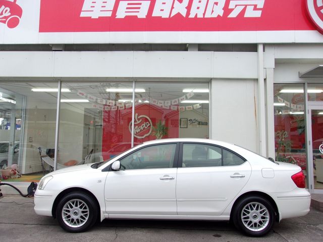 Toyota PREMIO 2005-01 182528-4