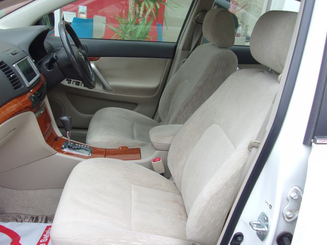 Toyota PREMIO 2005-01 182528-10