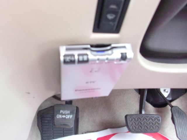 Toyota PREMIO 2005-01 182528-7