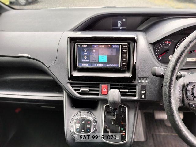 Toyota VOXY 2019-03 288938-19