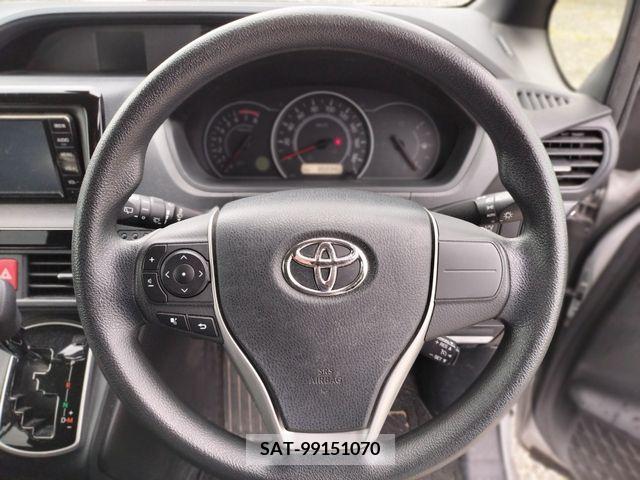 Toyota VOXY 2019-03 288938-16
