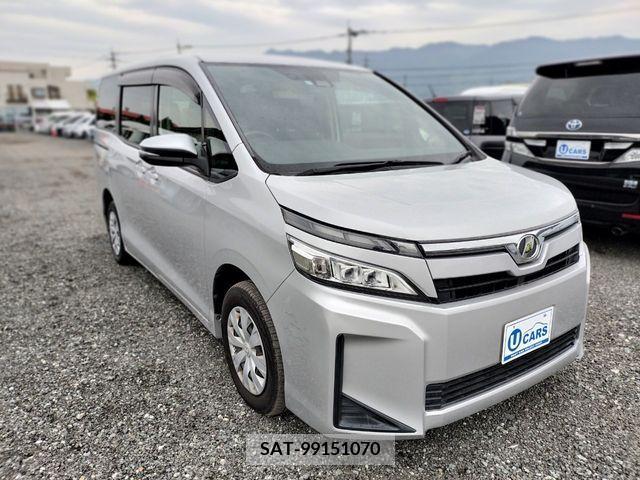 Toyota VOXY 2019-03 288938-10