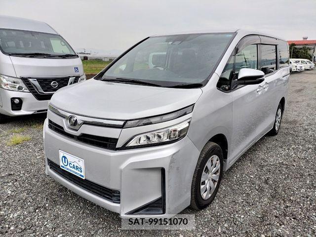 Toyota VOXY 2019-03 288938-11