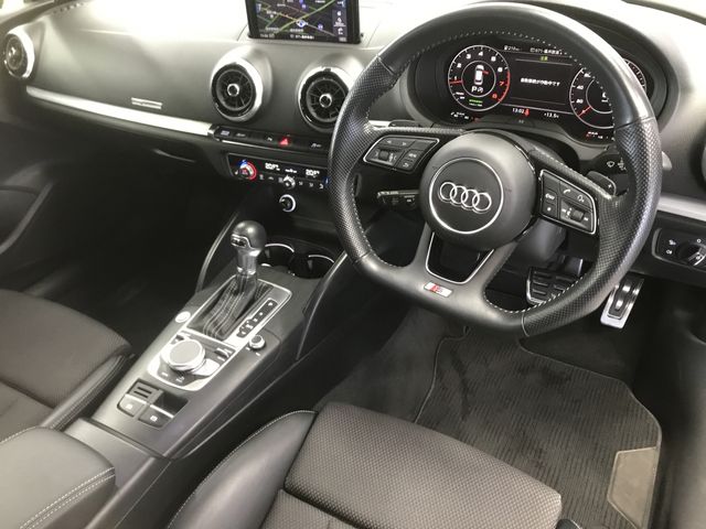 Audi A3 2018-07 192889-12