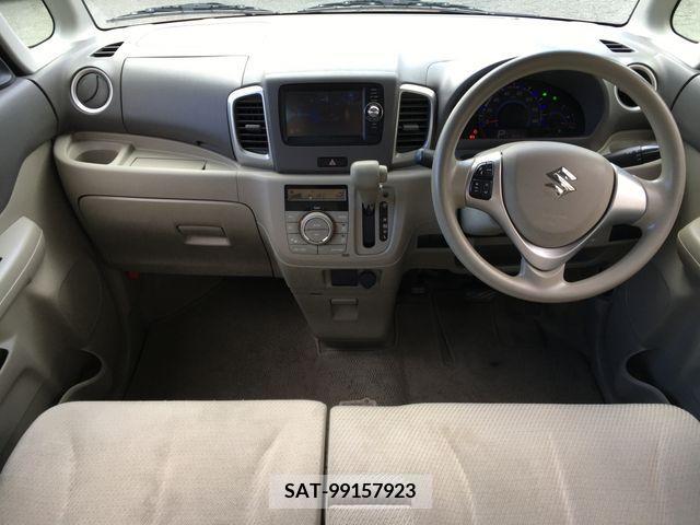 Suzuki SPACIA 2013-09 223439-5