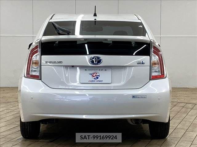 Toyota PRIUS 2013-07 281972-14