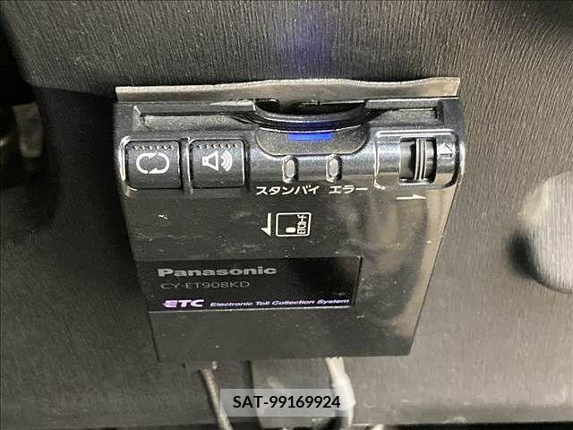 Toyota PRIUS 2013-07 281972-10