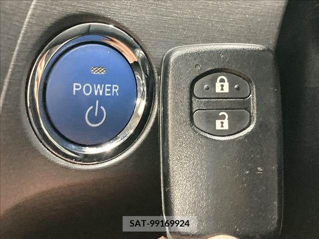Toyota PRIUS 2013-07 281972-6