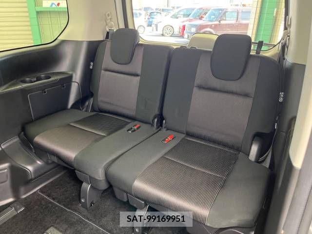 Nissan SERENA 2018-05 253262-11
