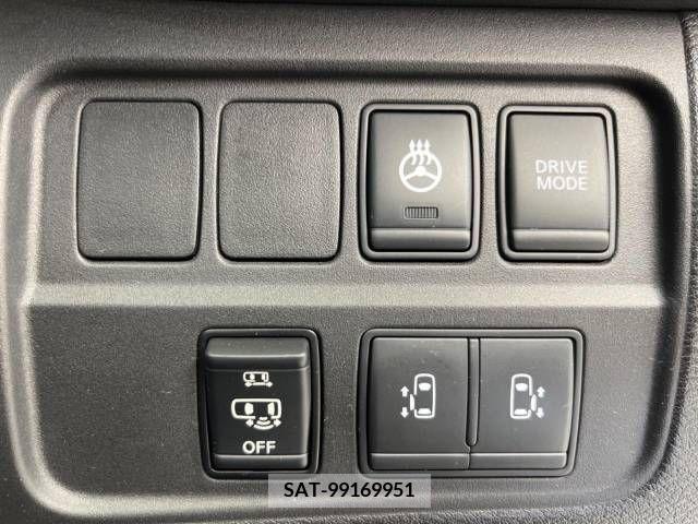 Nissan SERENA 2018-05 253262-7