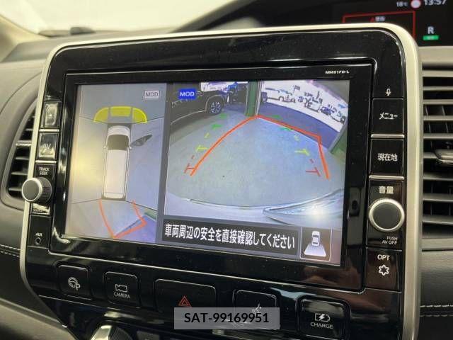 Nissan SERENA 2018-05 253262-3