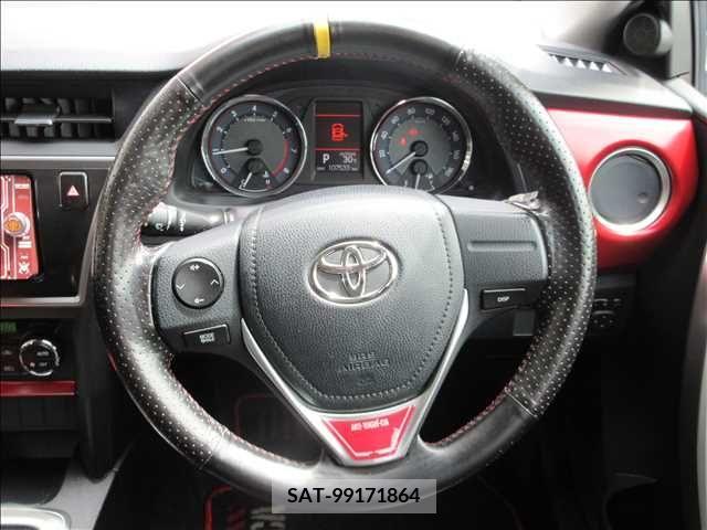 Toyota AURIS 2013-10 261509-2