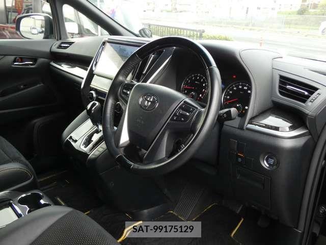 Toyota VELLFIRE 2017-01 242118-8