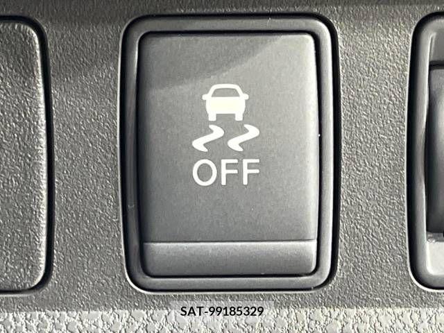 Nissan NOTE 2013-06 280133-7