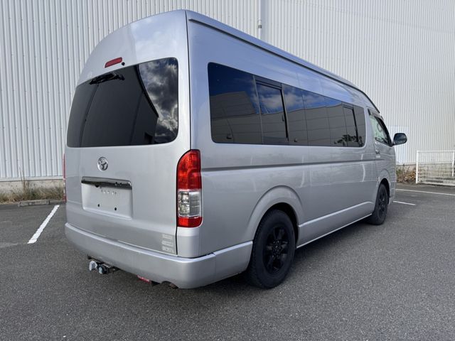 Toyota HIACE COMMUTER 2006-03 185598-6