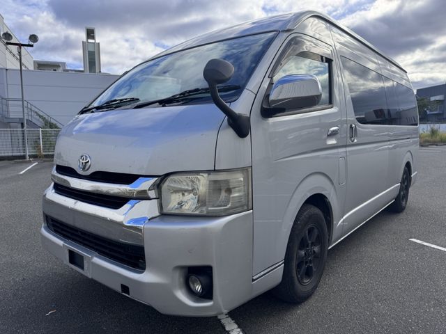 Toyota HIACE COMMUTER 2006-03 185598-0
