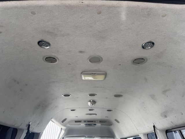 Toyota HIACE COMMUTER 2006-03 185598-25