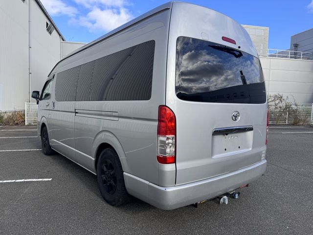 Toyota HIACE COMMUTER 2006-03 185598-4