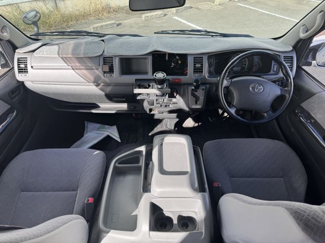 Toyota HIACE COMMUTER 2006-03 185598-12