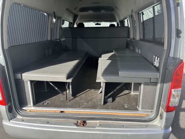 Toyota HIACE COMMUTER 2006-03 185598-20