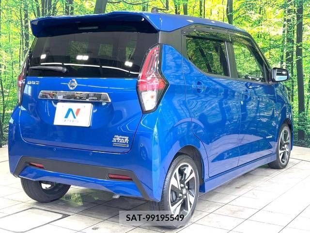 Nissan DAYZ 2019-11 323662-17