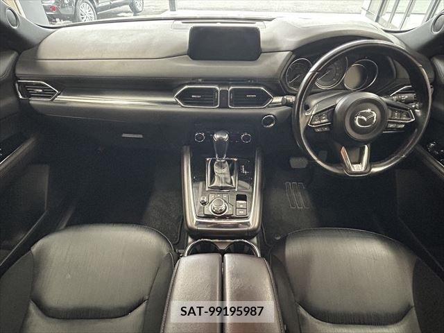 Mazda CX-8 2018-05 215208-16