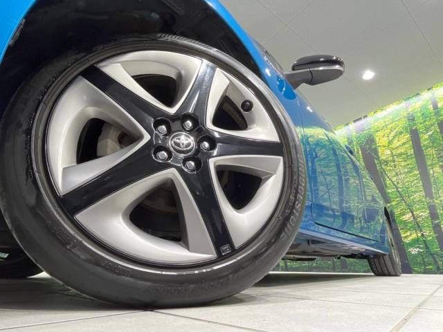 Toyota PRIUS 2019-01 13237-14